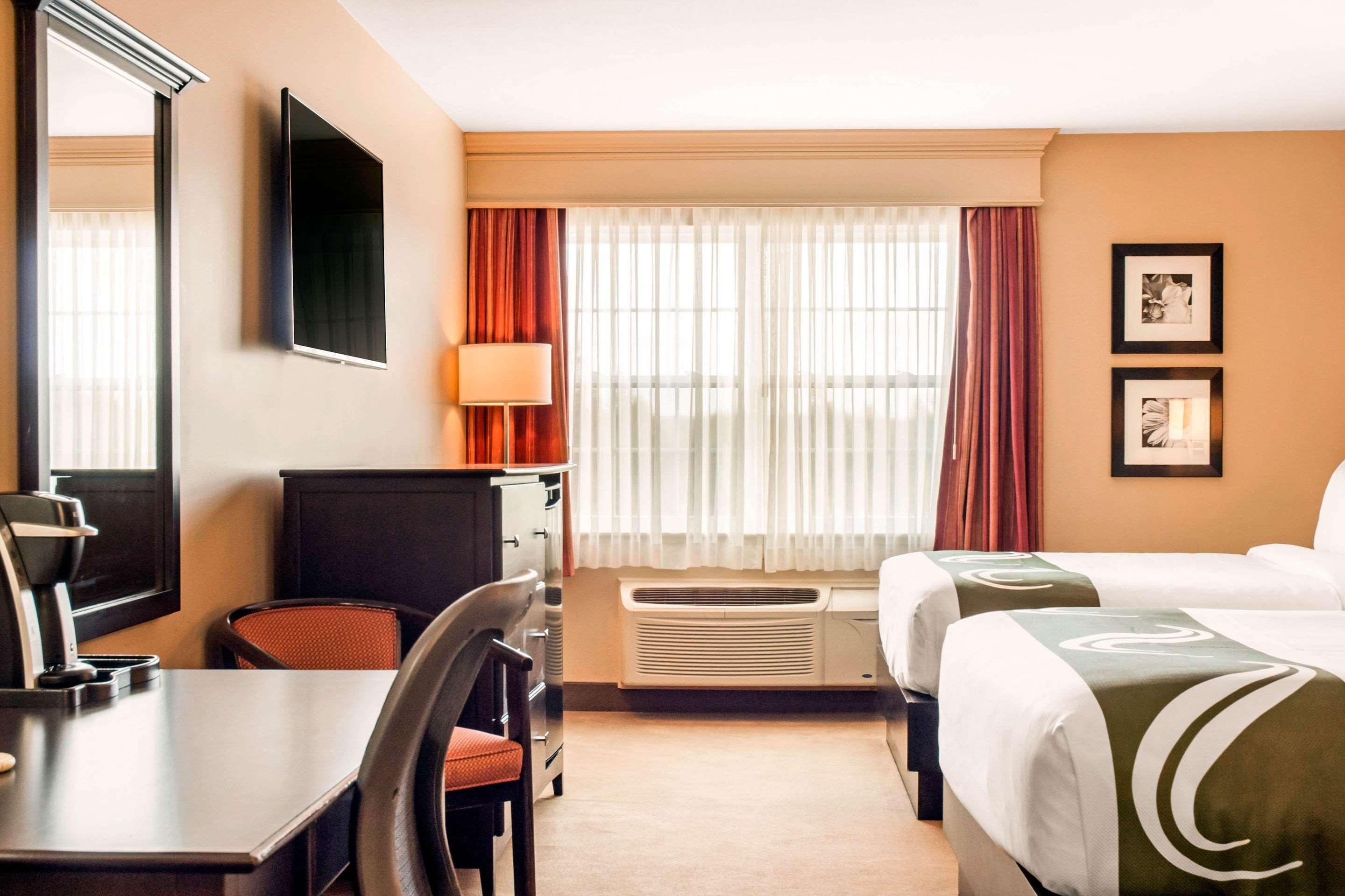 Quality Inn & Suites Quispamsis Rothesay Exteriör bild