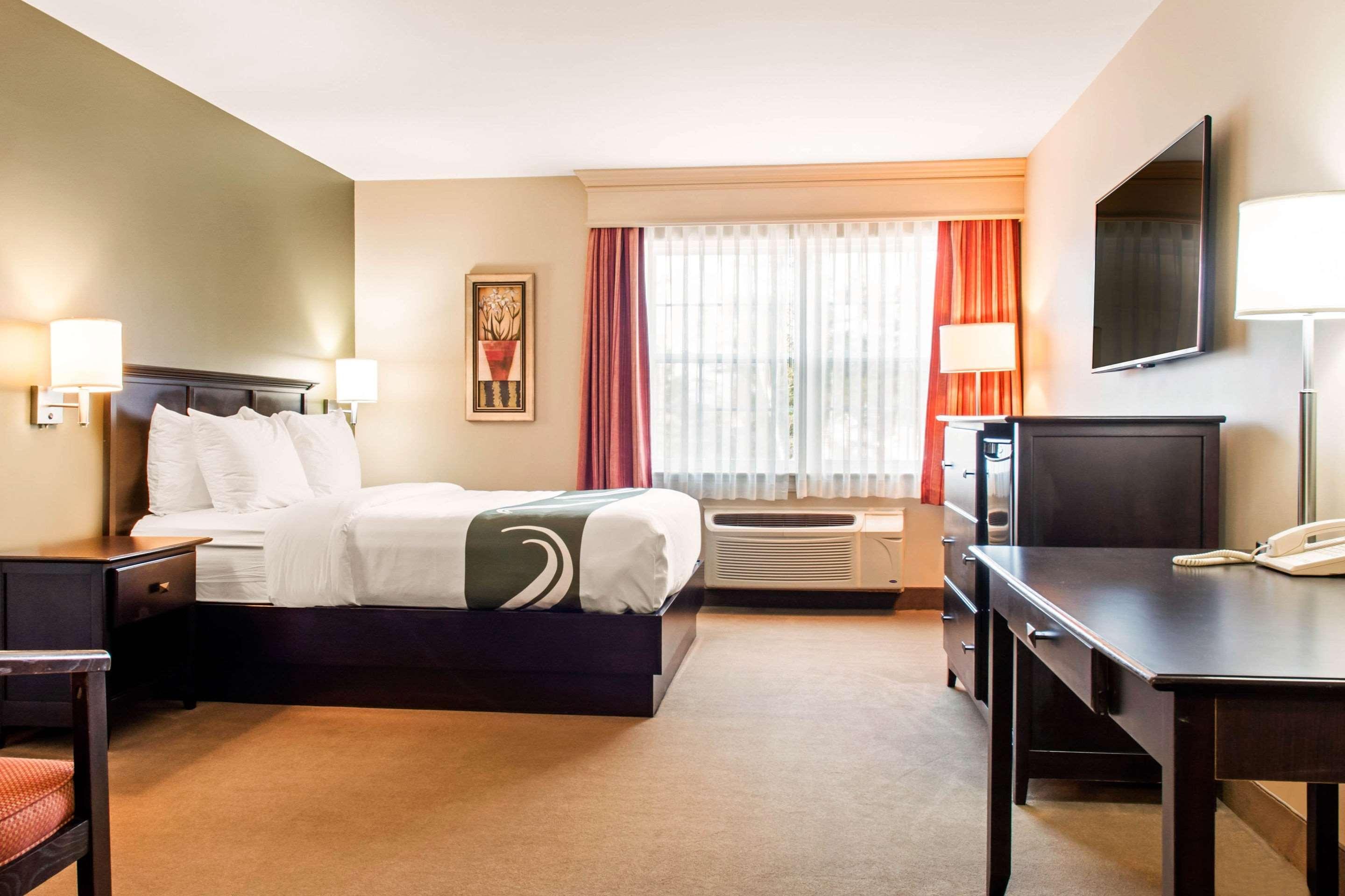 Quality Inn & Suites Quispamsis Rothesay Exteriör bild