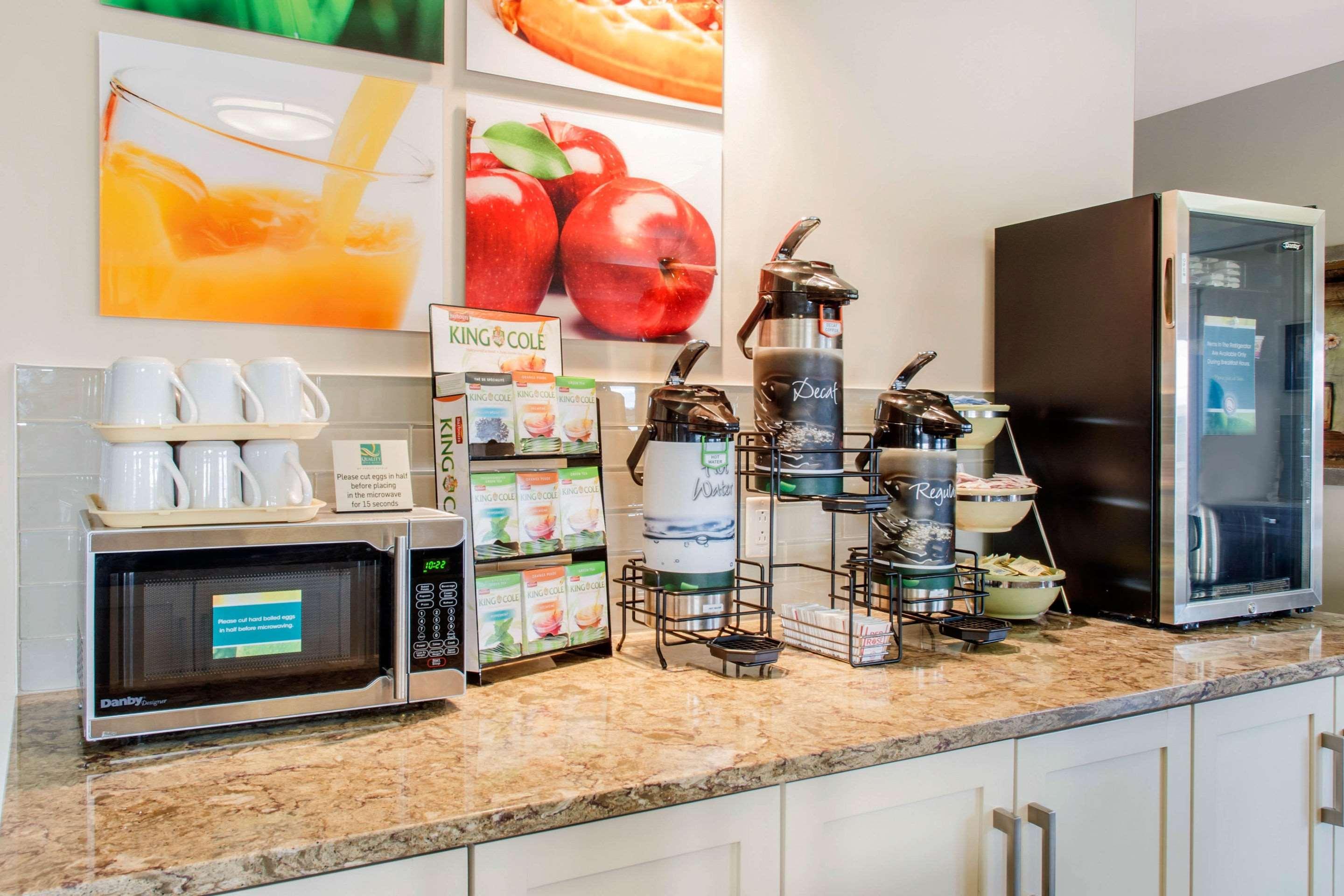 Quality Inn & Suites Quispamsis Rothesay Exteriör bild