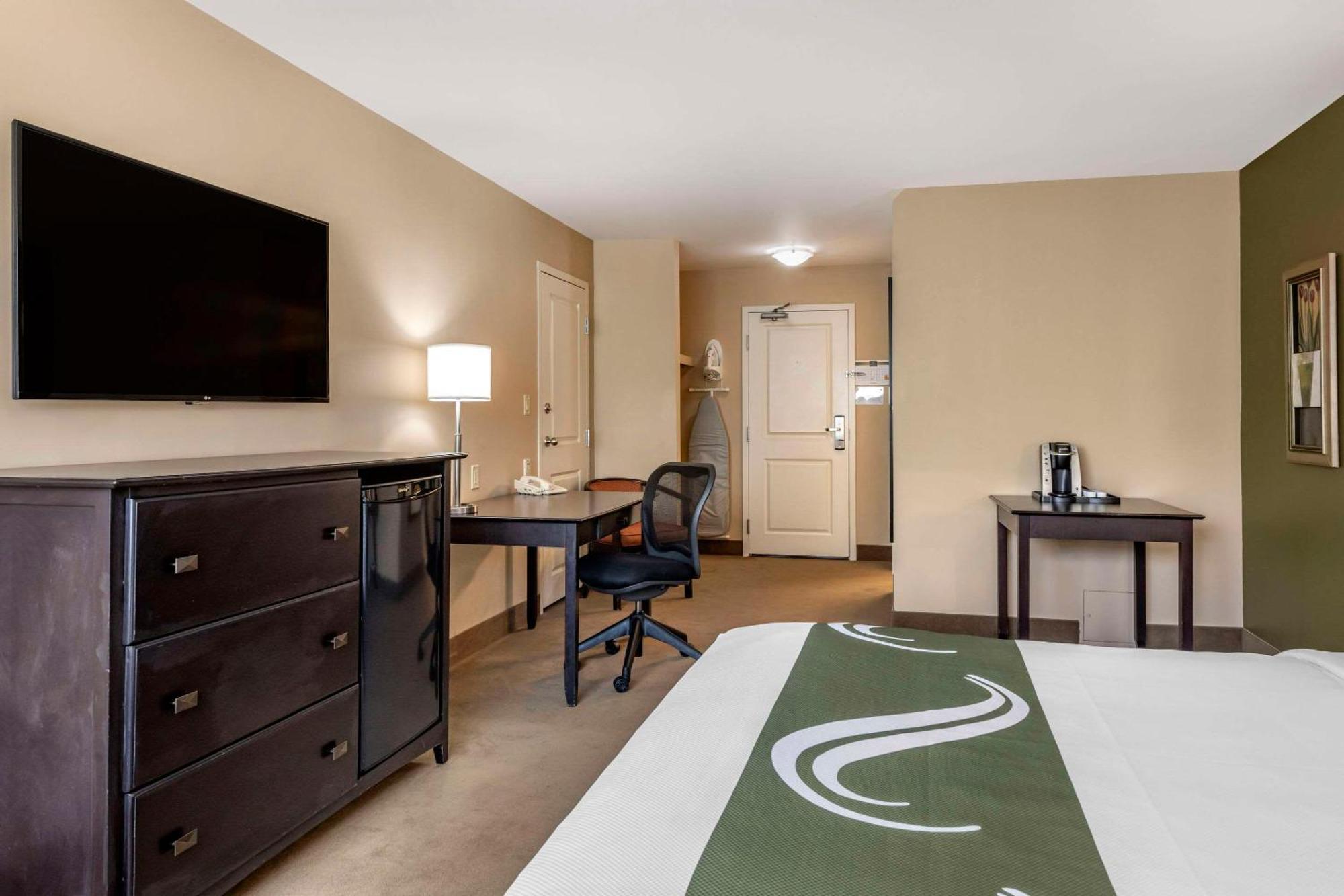 Quality Inn & Suites Quispamsis Rothesay Exteriör bild