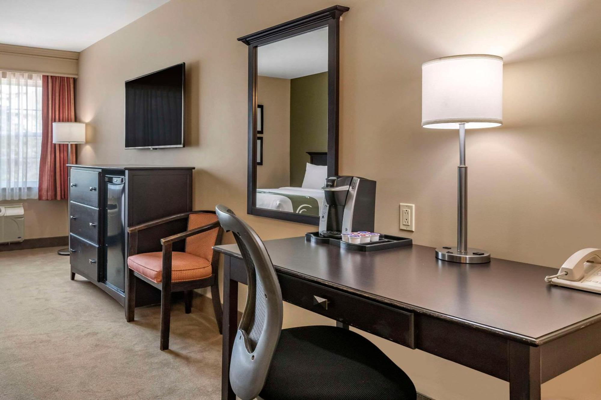 Quality Inn & Suites Quispamsis Rothesay Exteriör bild