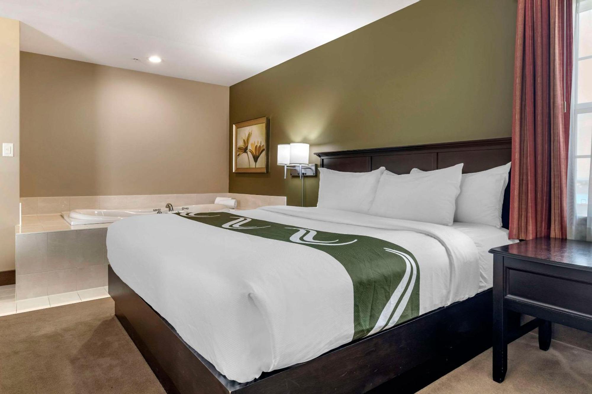 Quality Inn & Suites Quispamsis Rothesay Exteriör bild