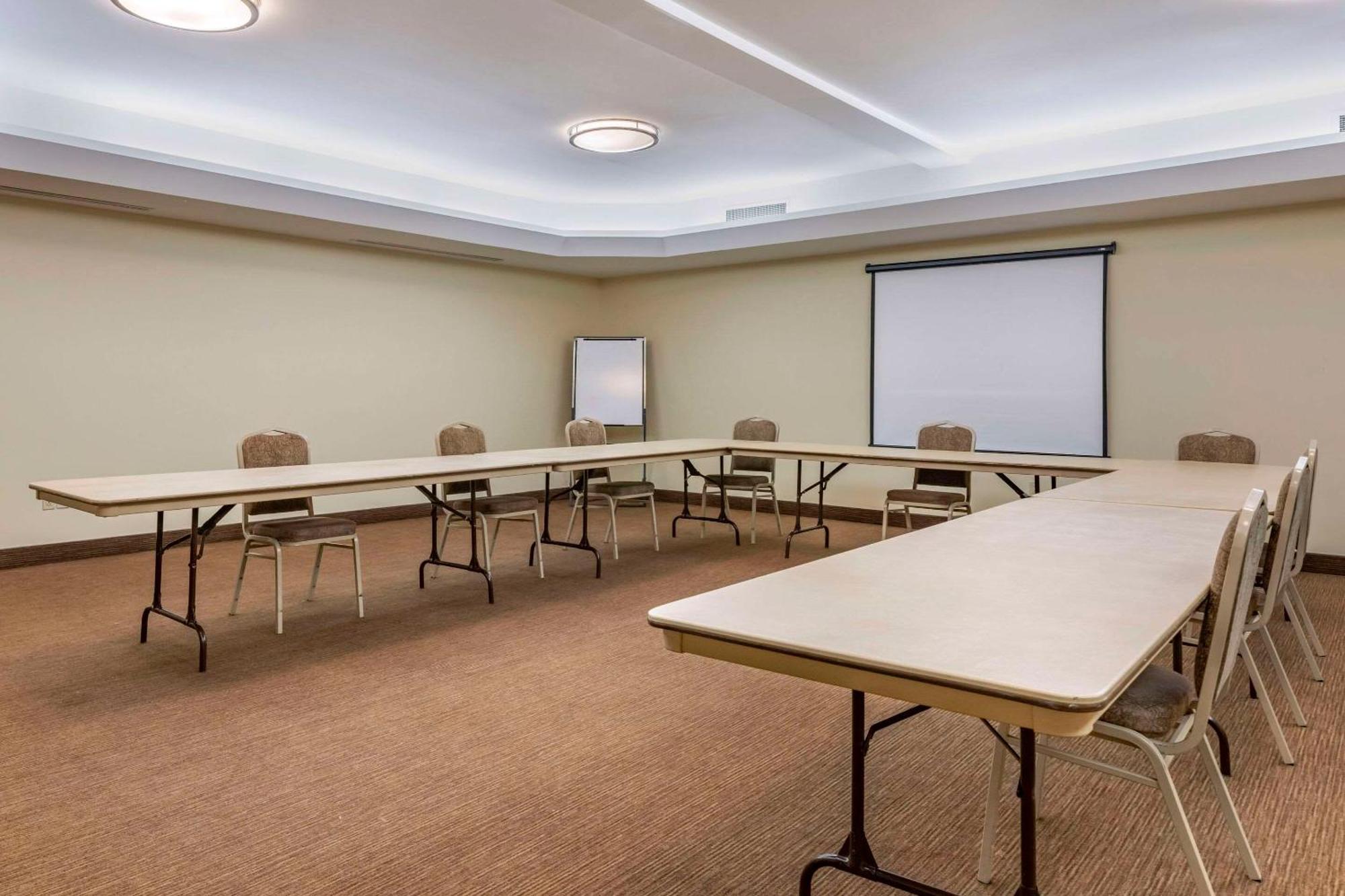 Quality Inn & Suites Quispamsis Rothesay Exteriör bild