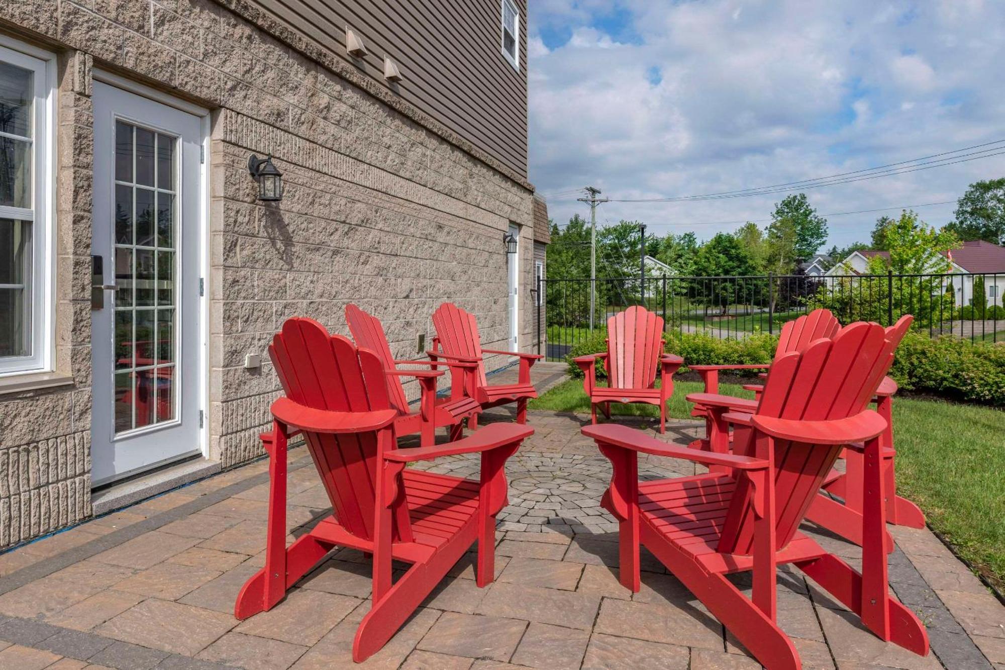 Quality Inn & Suites Quispamsis Rothesay Exteriör bild