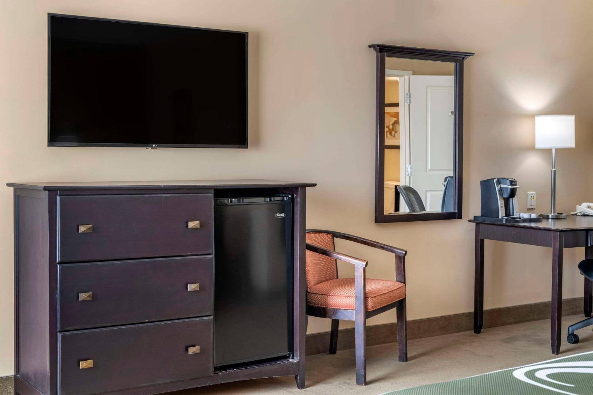 Quality Inn & Suites Quispamsis Rothesay Exteriör bild