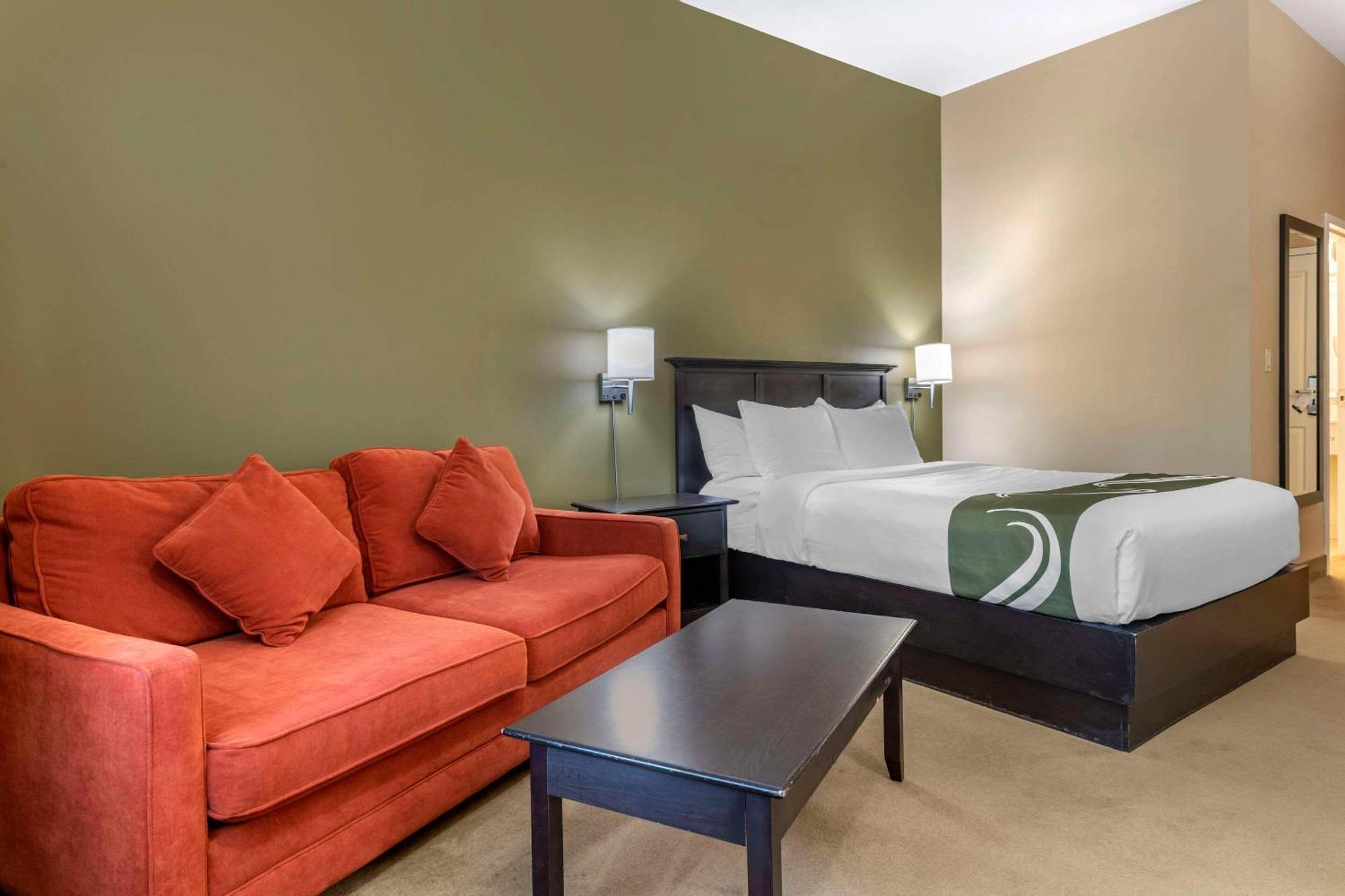 Quality Inn & Suites Quispamsis Rothesay Exteriör bild