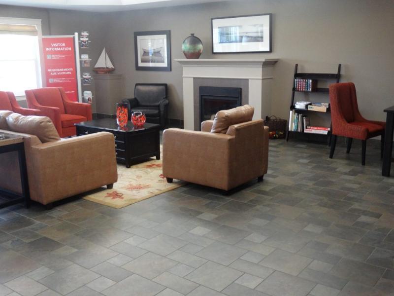 Quality Inn & Suites Quispamsis Rothesay Exteriör bild